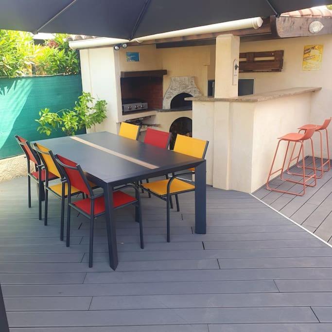 Joli Haut De Villa 3 Chambres Climatise Avec Jacuzzi Marignane Zewnętrze zdjęcie