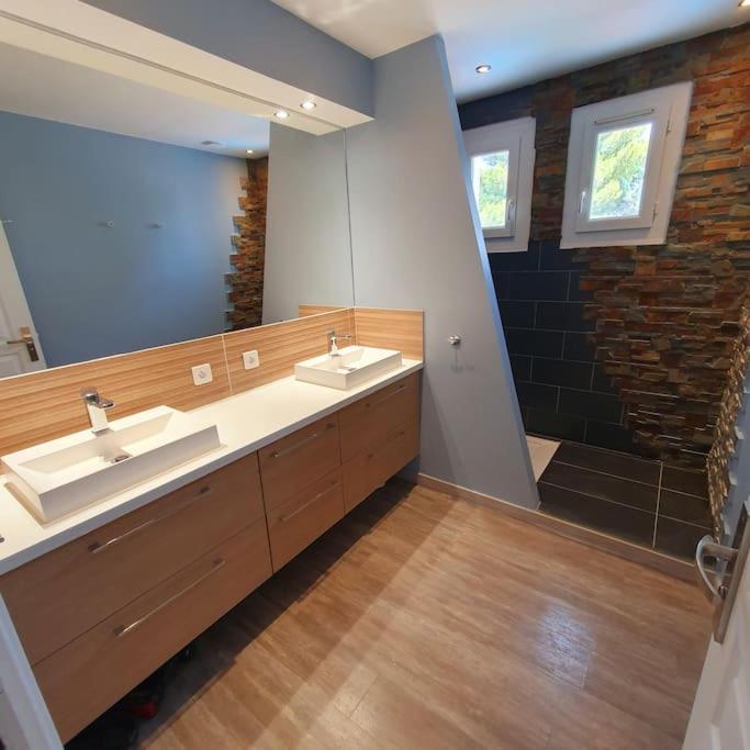 Joli Haut De Villa 3 Chambres Climatise Avec Jacuzzi Marignane Zewnętrze zdjęcie
