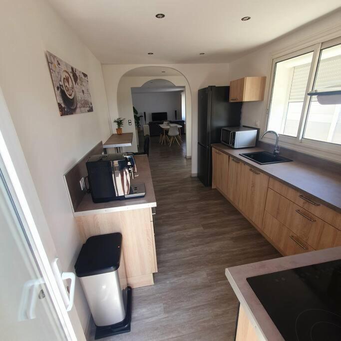Joli Haut De Villa 3 Chambres Climatise Avec Jacuzzi Marignane Zewnętrze zdjęcie